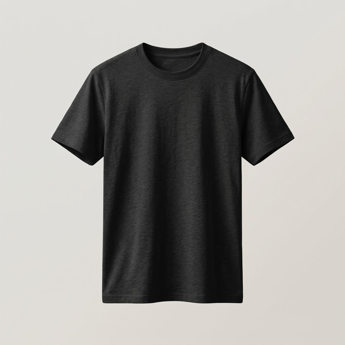 Essential Tee in black
