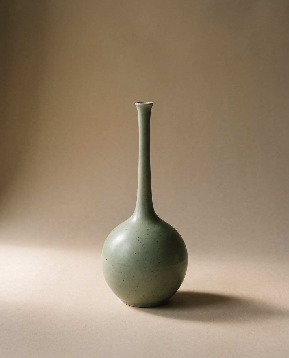 Stoneware bud vase